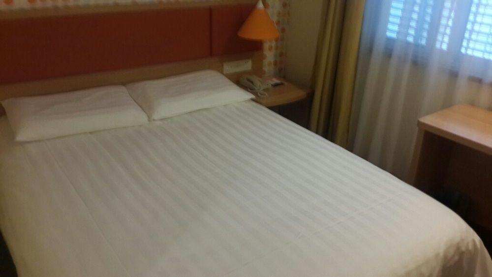 Home Inn Гуанчжоу Екстер'єр фото