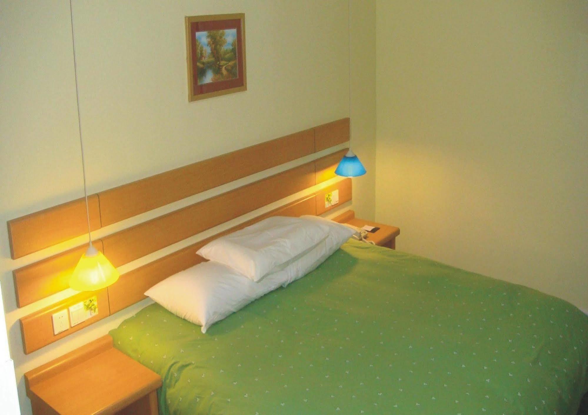 Home Inn Гуанчжоу Екстер'єр фото